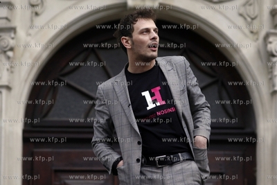 Gdansk. Ul. Dlugi Targ. Happening Pierwszy Zjazd Hamletów...