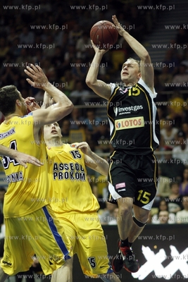 Gdynia. Tauron Basket Liga. Drugi mecz finalowy Asseco...