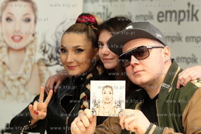 Galeria Baltycka w Gdansku. Promocja nowej plyty Donatana...