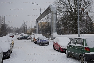 Gdańsk. Zaparkowane auta wzdłuż ulicy Mikołaja...