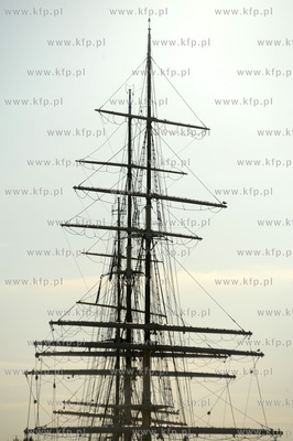Gdynia, Molo Poludniowe. Zaglowiec muzeum Dar Pomorza...