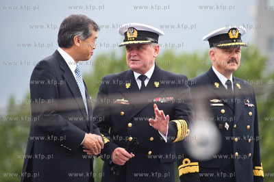 Gdynia. Nabrzeze Pomorskie. Historyczny niszczyciel...