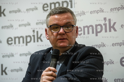 Gdansk. Galeria Baltycka. Spotkanie z  dziennikarzem,...