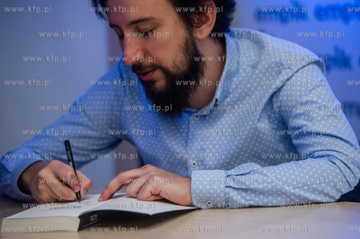 Gdansk. Salon Empik w C.H. Galeria Baltycka. Spotkanie...