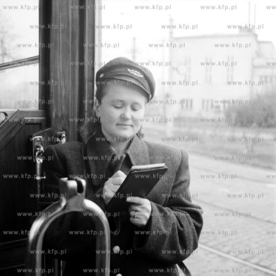 Konduktorka w gdanskim tramwaju. PROSIMY O ROZPOZNANIE...