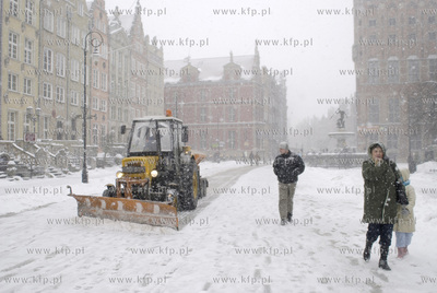 Zasniezona starowka Gdanska Nz. Dlugi Targ 23.02.2009...