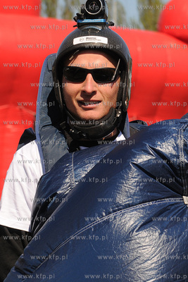 Mlode Miasto w Gdansku. Zawody Diverse Crane Boogie...