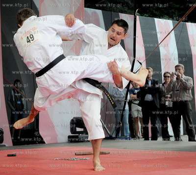III Ogolnopolski Zlot Fanow M jak Milosc. Pokaz karate...