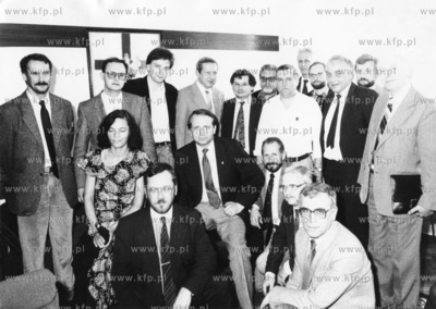 Wspolne zdjecie Lecha Walesy i Lecha Kaczynskiego wraz...