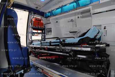 Dwie nowoczene karetki otrzymalo pogotowie ratunkowe...