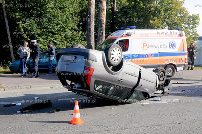Trzy samochody zderzyly sie na Drodze Krajowej nr 6...