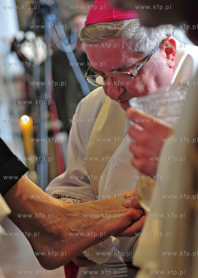 Oliwa. Katedra Oliwska. Msza sw. Wieczerzy Panskiej...