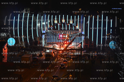 Gdynia - Skwer Kosciuszki. Dzien i noc trwaja prace...