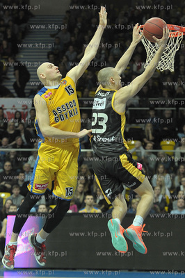 Gdynia. Hala Gdynia. 25. derby Trojmiasta Asseco Gdynia...