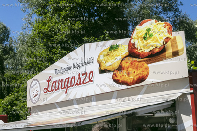 I Festiwal Smaków Food Trucków na parkingu przy ul....