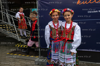 Dożynki w gminie Pruszcz Gdański w Cieplewie. Na...