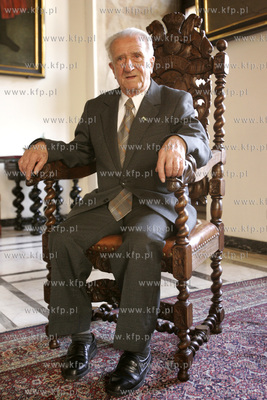 Roman Rogocz zasluzony pilkarz Lechii Gdansk obchodzil...