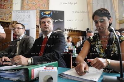 Sesja Rady Miasta Sopotu. Spotkanie dotyczylo glownie...