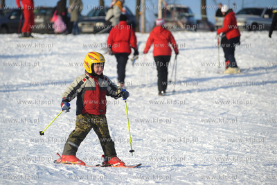 Zimowe szalenstwo w Wiezycy. Nauka jazdy na nartach...