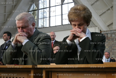 W pierwszy dzien po przystapieniu Polski do Unii Europejskiej...