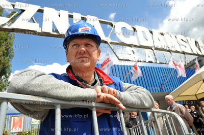 Gdansk. Plac Solidarnosci. Obchody 20 rocznicy obalenia...