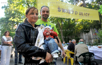 Sopot. Swieto ul. Kasprowicza podczas ktorej odbyla...