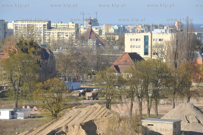Tereny dawnych koszar w kwartale ulic Slowackiego,...
