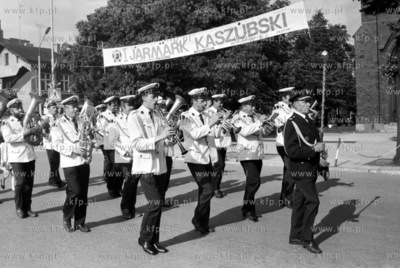 Orkiestra podczas jarmarku Kaszubskiego w kartuzach...