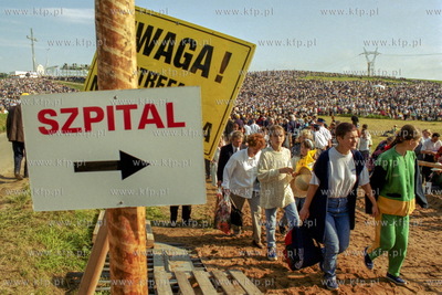 Papież Jan Paweł II w Pelplinie. Msza święta. 6.06.1999...