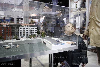 Ergo arena. XV Trojmiejskie Targi Mieszkaniowe. Nz...