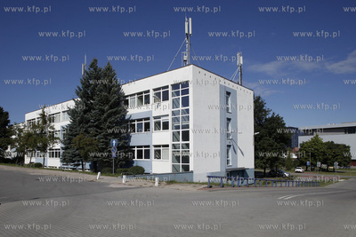Kampus Uniwersytetu Gdanskiego w Oliwie. Nz budynek...