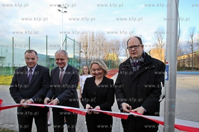 Otwarcie przebudowanych boisk przyszkolnych w szkole...