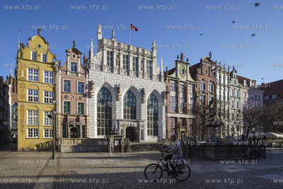 Gdańsk. Długi Targ z widokiem na Fontannę Neptuna...