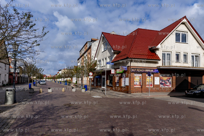 Pusty Deptak w Łebie po sezonie letnim. 30.09.2023...