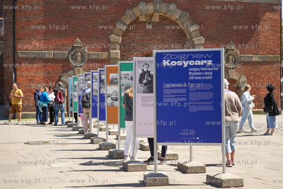 Plac między Katownią a Bramą wyżynno. Otwarcie...