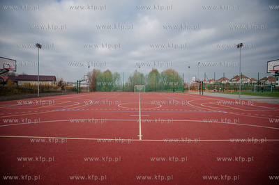 Gdansk. Jasien. Uroczyste otwarcie  kompleksu boisk...