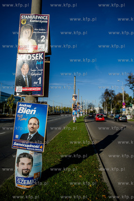 Gdynia. Kampania wyborcza do samorzadu. Plakaty wyborcze...