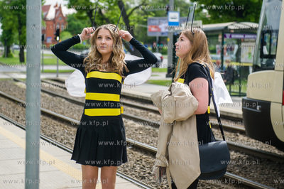 Gdansk. Muzyczny Flash Mob w tramwaju linii 6, zorganizowany...