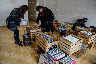 Gdansk. Kawiarnia Fusy i Mietusy. Tysiace Winyli na...