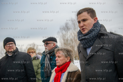 Gdańsk. Ujeścisko. Przekazanie kluczy pierwszym lokatorom...