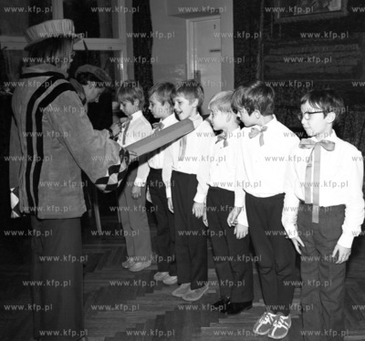 Pasowanie na ucznia w szkole podstawowej nr 50 im Emili...