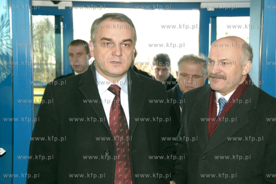 Gdansk. Uroczystosc podpisania trojstronnego porozumienia...