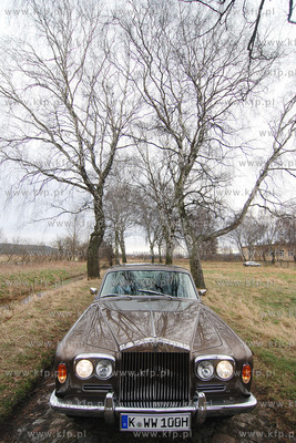 Rolls Royce z 1968 roku odrestaurowany w warsztacie...