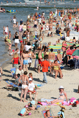 Tlumy na kolobrzeskiej plazy.
08.08.2009
fot. Przemyslaw...