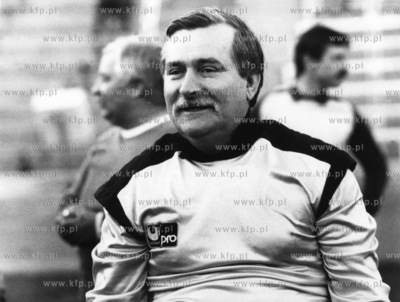 Lech Walesa jako bramkarz w podczas "Solidarity Gdansk"
1990
Fot.....