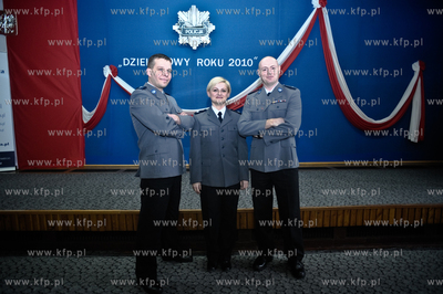 Final Konkursu na dzielnicowego roku 2010. Nz. Aspirant...