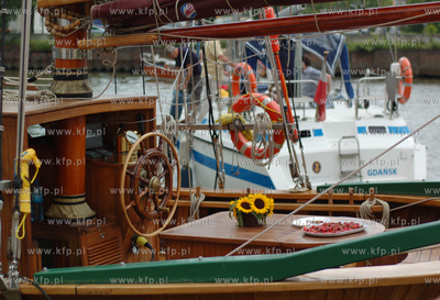 Uroczysta parada zaglowcow na Motlawie zakonczyla Baltic...