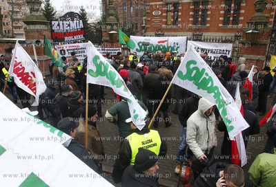 Protest rolnikow i zwiazkowcow Solidarnosci z zachodniopomorskiego...