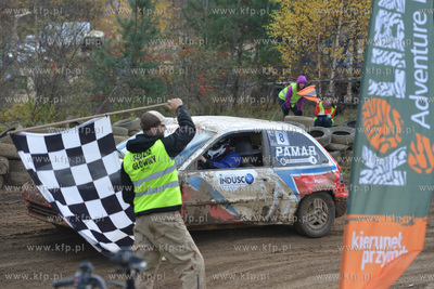 ZYWE TRUPY GRASOWAŁY W KOLIBKACH. Kolejna 14. juz...