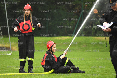 Powiatowe Zawody Sportowo - Pożarnicze na stadionie...